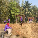 เทศบาลตำบลแม่อายร่วมกับประชาชนบ้านโห้งหลวง ร่วมกันพัฒนาฝายกลางบ้าน หมู่ที่ 7 ตำบลแม่อาย