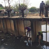 เทศบาลตำบลแม่อายร่วมกับประชาชนบ้านโห้งหลวง ร่วมกันพัฒนาฝายกลางบ้าน หมู่ที่ 7 ตำบลแม่อาย