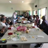 โครงการส่งเสริมการฝึกอาชีพให้ผู้สูงอายุ การทำดอกไม้จันทน์-การจักสานไม้ไผ่ ประจำปีงบประมาณ พ.ศ. ๒๕๖๓